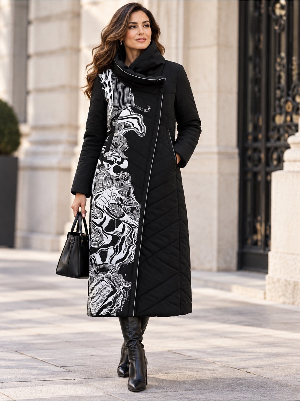 Abstract print Black and White Women's Maxi puffer Coat